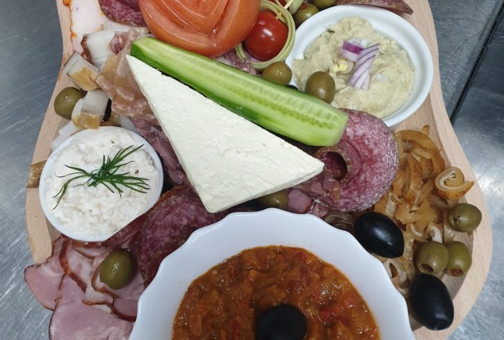 Restaurant Traditional Romanesc in Wembley, Londra