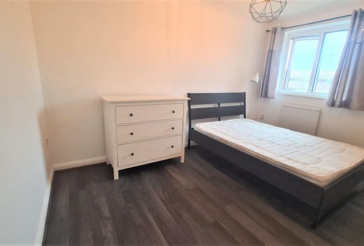 De Inchiriat Casă cu 3 Dormitoare in Beckton – Agentia Remax