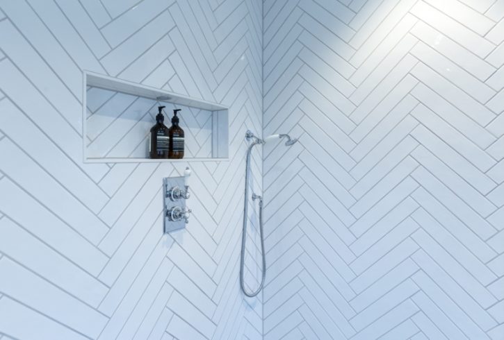 Cautam Bathroom Fitter cu experienta in UK - iBathrooms Cautam Bathroom Fitter cu experienta in UK - iBathrooms