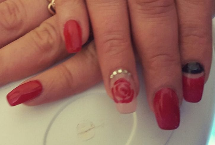 Alungirea unghiilor cu gel - Alina Leyton