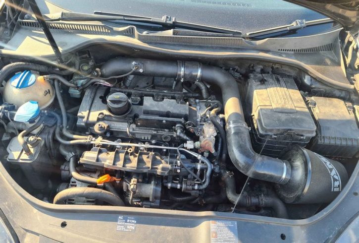 Vând Volkswagen Golf din 2005 in Dagenham Londra