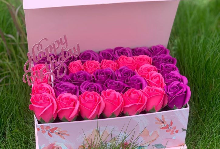 AMS Flowers - Aranjamente Trandafiri Sapun Criogenati in Chelmsford UK AMS Flowers - Aranjamente Trandafiri Sapun Criogenati in Chelmsford UK