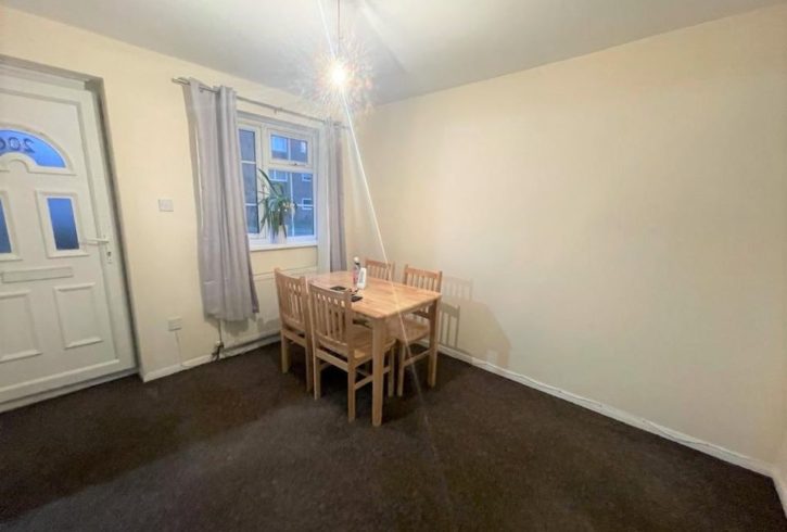 Chirie Casa 4 Dormitoare in Barking IG11 Londra UK Chirie Casa 4 Dormitoare in Barking IG11 Londra UK