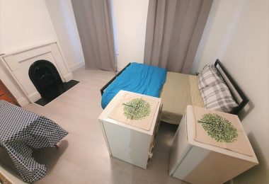 Agentia inchiriaza casa cu 4 dormitoare plus dinning room in Plaistow E13 9DS