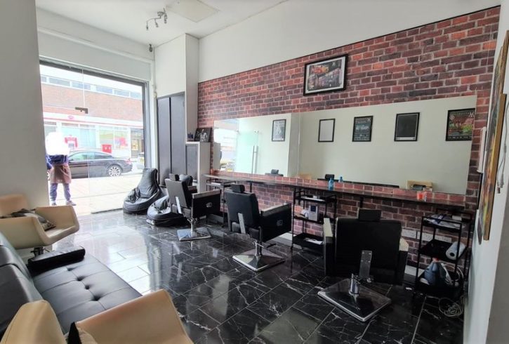 Spatiu comercial in Canning Town E16 4HB