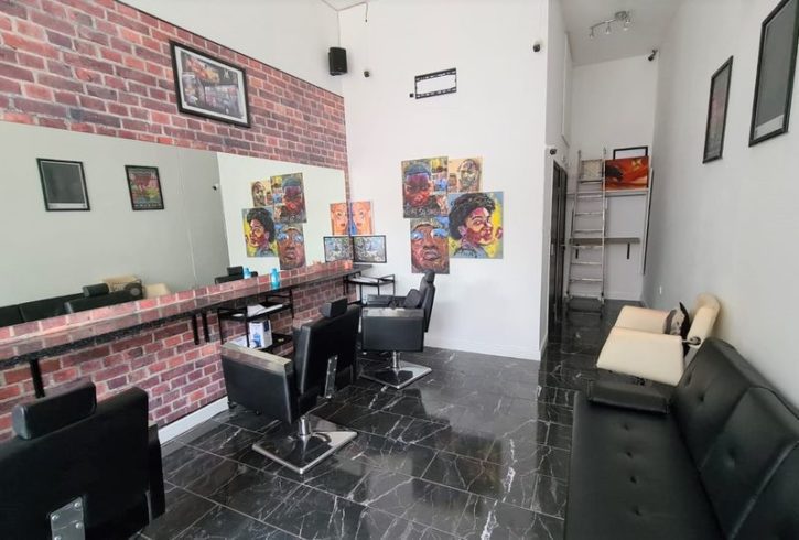 Spatiu comercial in Canning Town E16 4HB