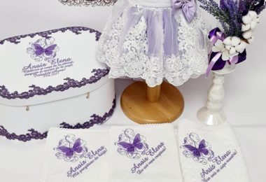 Articole Botez Brodate si Personalizate in UK