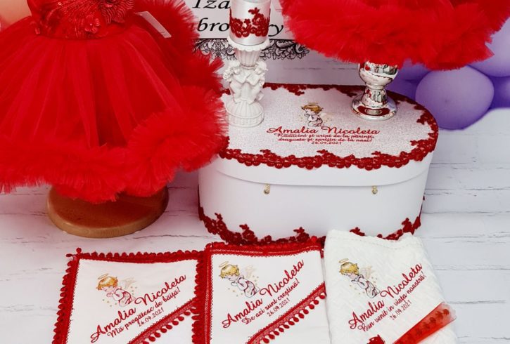 Articole Botez Brodate si Personalizate in UK