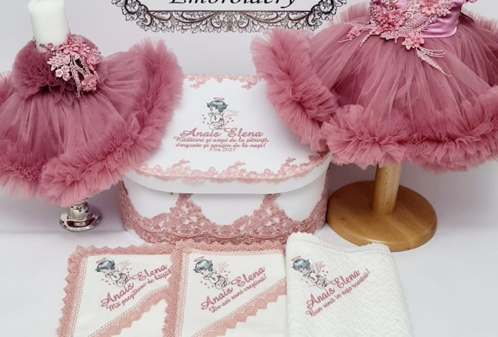 Articole Botez Brodate si Personalizate in UK