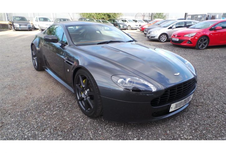 Aston Martin Vantage V8 2006 - Cheshire UK