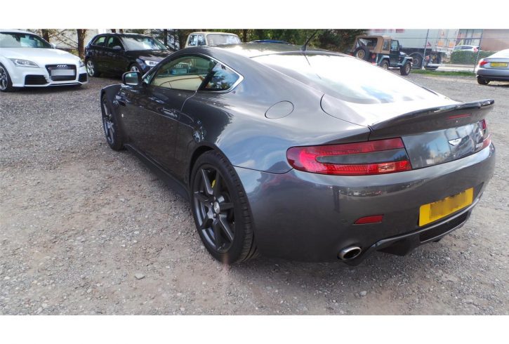 Aston Martin Vantage V8 2006 - Cheshire UK