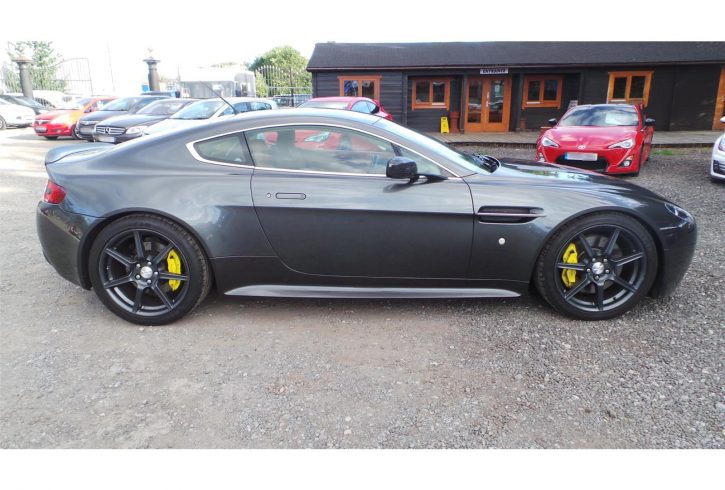 Aston Martin Vantage V8 2006 - Cheshire UK