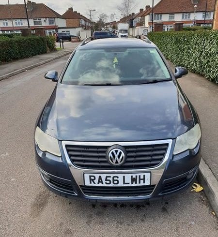 Vand masina VW Passat din anul 2000 Diesel, 200K Mile in Londra UK