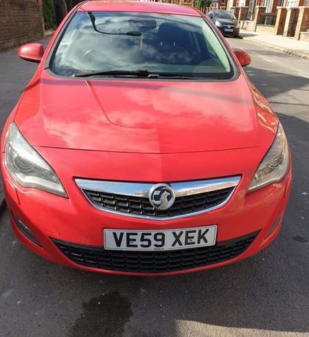 Vand Auto Vauxhall Astra 2009 - Haringey Londra N15