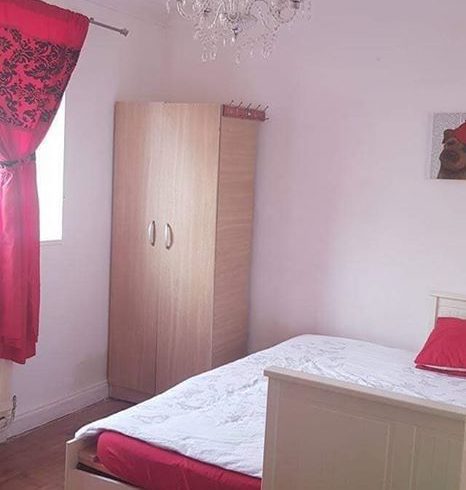 Camera dubla de inchiriat Zona 3 Canning Town Camera dubla de inchiriat Zona 3 Canning Town