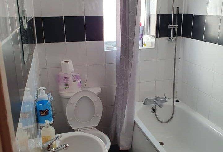 Camera king size de inchiriat in Forest Gate Camera king size de inchiriat in Forest Gate