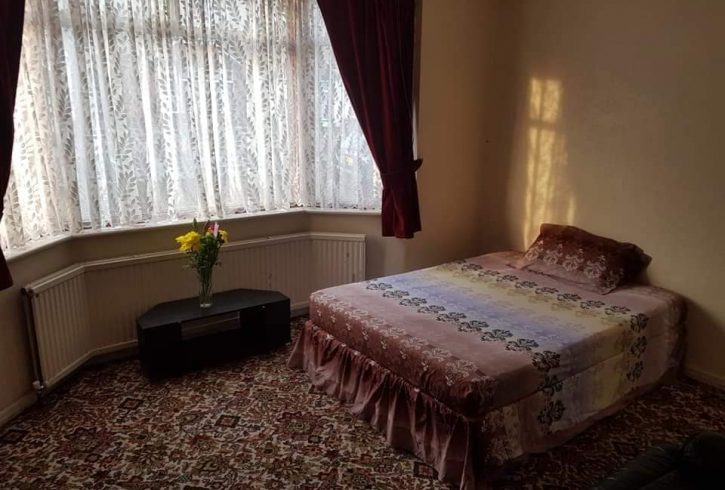 Camera king size de inchiriat in Londra Camera king size de inchiriat in Londra