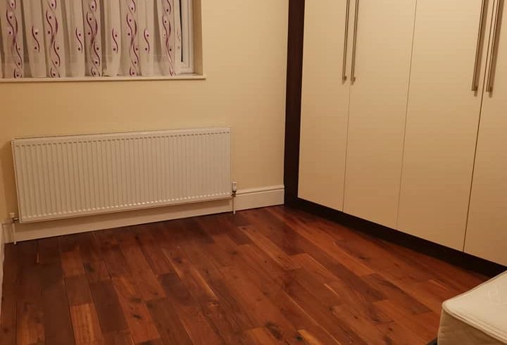 Camera kingsize de inchiriat in Redbridge - Imagine 2