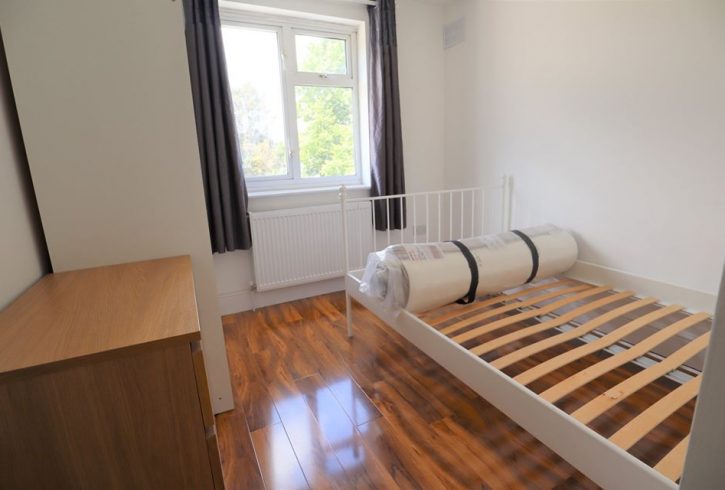 Camere single de inchiriat in Stratford