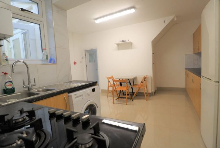 Camere single de inchiriat in Stratford