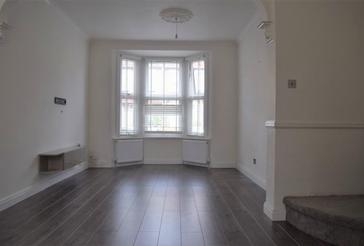 Inchiriere Casa 3 Dormitoare in Plaistow Londra E13