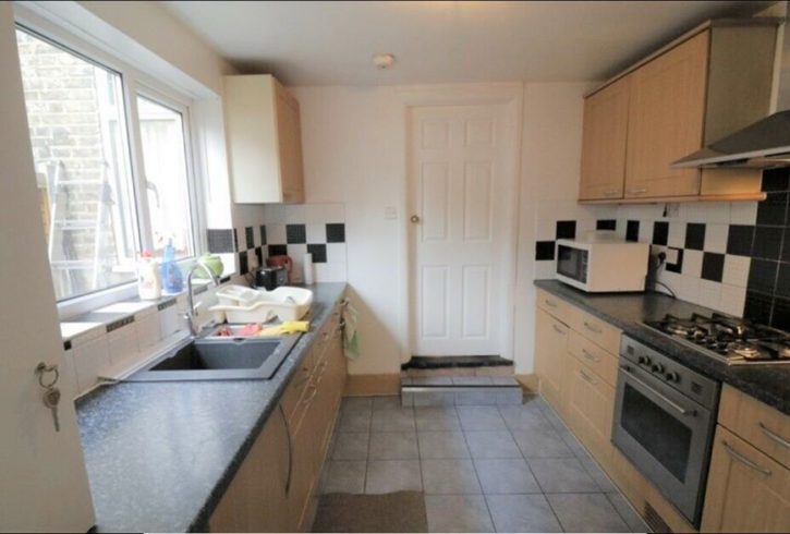 Casa cu 4 dormitoare de inchiriat Plaistow