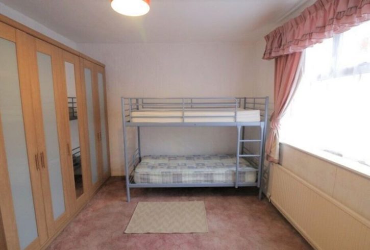 Casa cu 4 dormitoare de inchiriat Plaistow