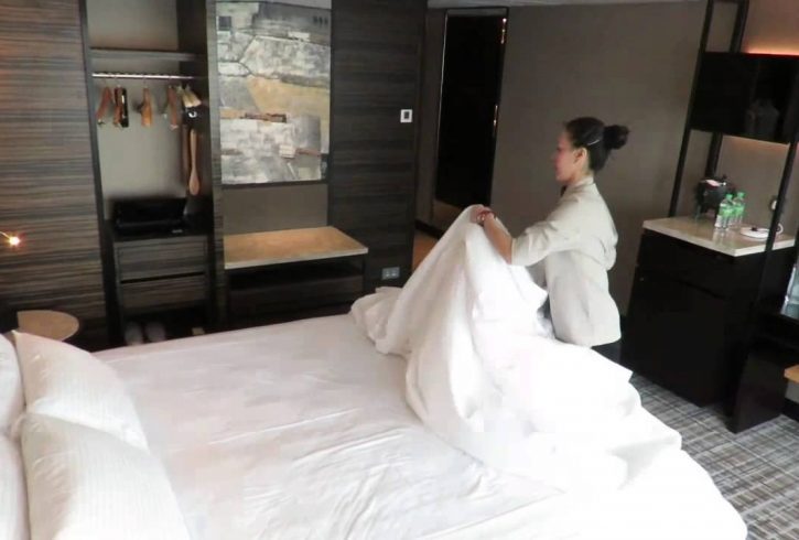 Cautam urgent room attendant cu experienta in Romford