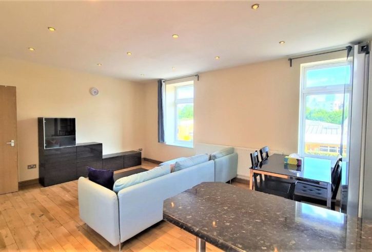 Chirie Apartament in Canning Town Newham E16