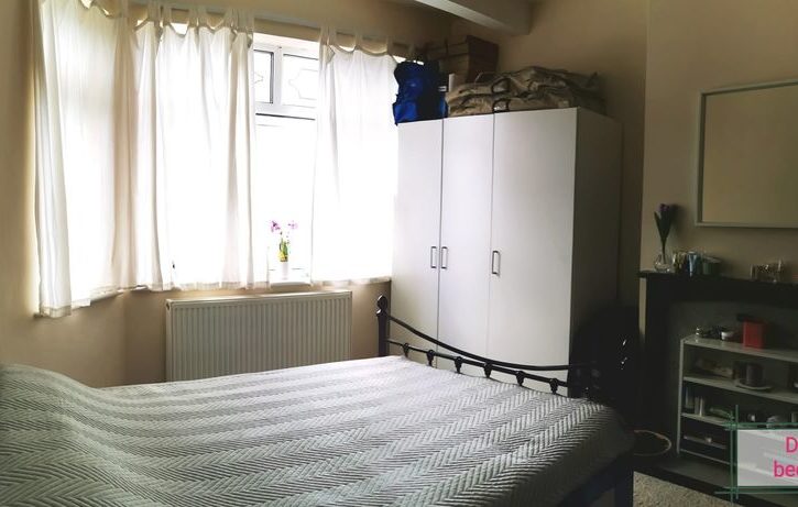 Chirie Camera Dubla in Barking Londra Chirie Camera Dubla in Barking Londra