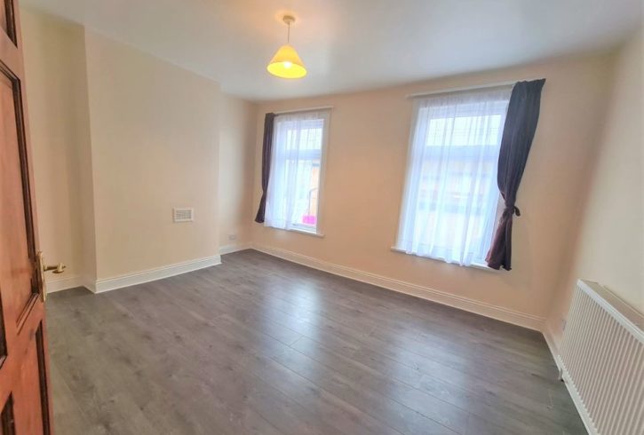 Chirie Casa 3 Dormitoare in Canning Town E16 Londra