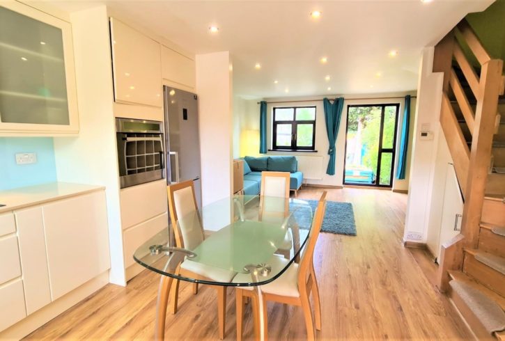 Chirie Casa 3 Dormitoare in Newham Beckton E6