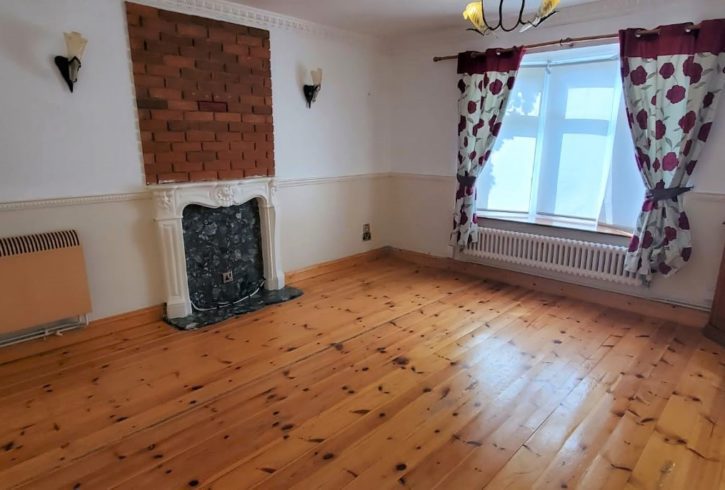 Chirie Casa 3 Dormitoare si Living in Plaistow Chirie Casa 3 Dormitoare si Living in Plaistow