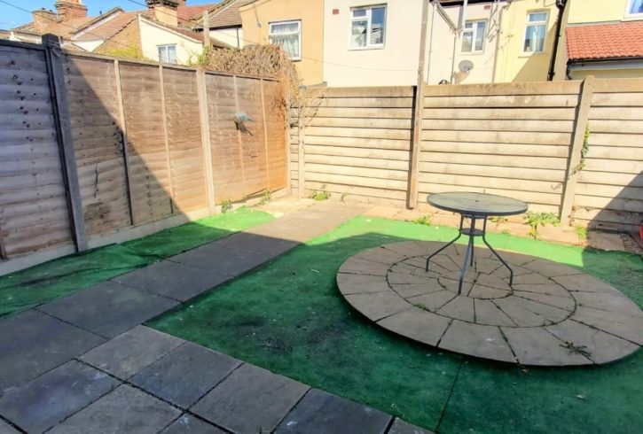 Chirie Casa 3 Dormitoare si Living in Plaistow Chirie Casa 3 Dormitoare si Living in Plaistow