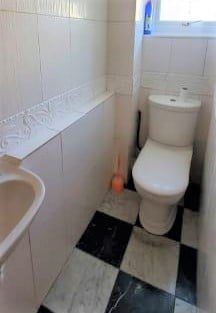 Chirie Casa 3 Dormitoare si Living in Plaistow Chirie Casa 3 Dormitoare si Living in Plaistow