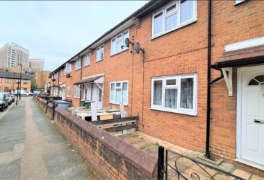 Chirie Casa 4 Dormitoare Canning Town E16 Londra UK