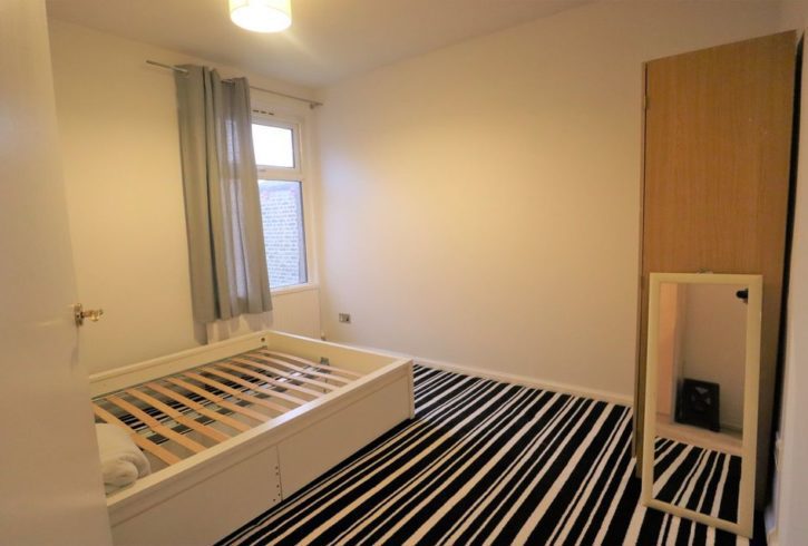 Chirie Casa 4 Dormitoare in Barking Londra UK