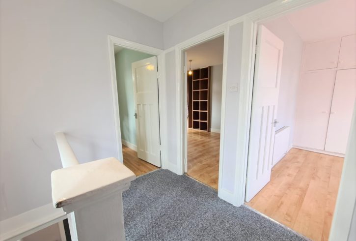 Chirie Casa 4 Dormitoare in Leytonstone Londra E11