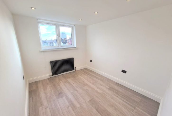 Casa 5 Dormitoare Chirie in Walthamstow Londra