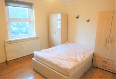 Chirie apartament cu 2 dormitoare in LEYTON