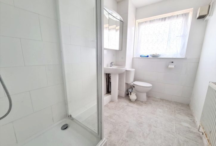 Chirie apartament cu 3 dormitoare Plaistow E13