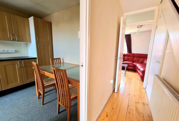 Chirie apartament cu 3 dormitoare Plaistow E13