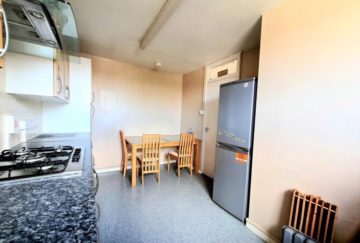 Chirie apartament cu 3 dormitoare Plaistow E13