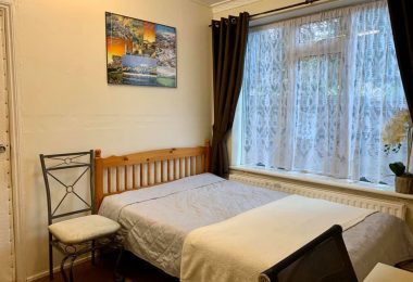 Chirie camera dubla Canning Town