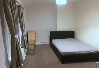 Chirie camera dubla large in Dagenham