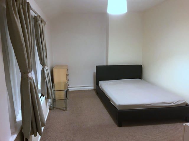 Chirie camera dubla large in Dagenham