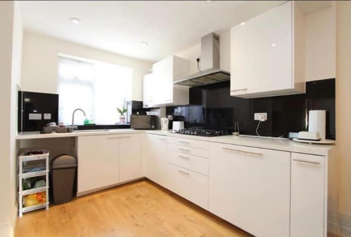 Chirie camera dubla si camera single zona Edgware Station Chirie camera dubla si camera single zona Edgware Station