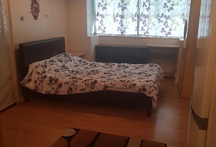 Chirie camera king size in Upton Park