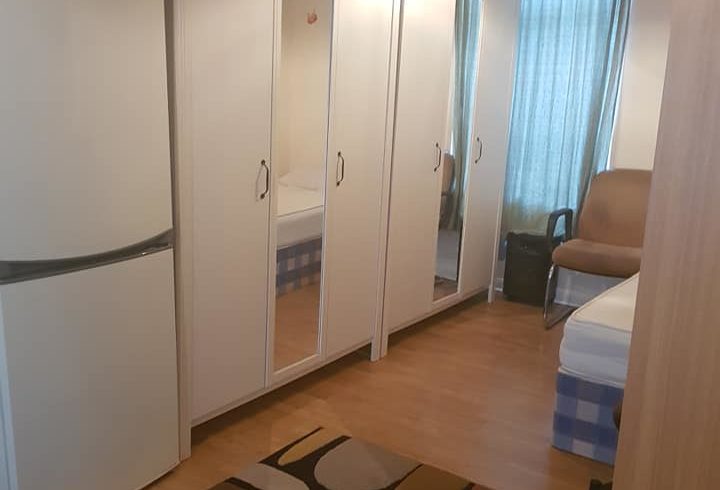 Chirie camera king size in Upton Park