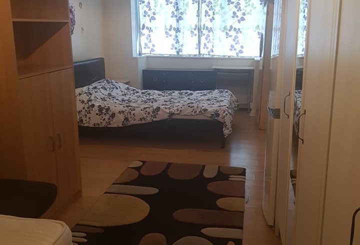 Chirie camera king size in Upton Park